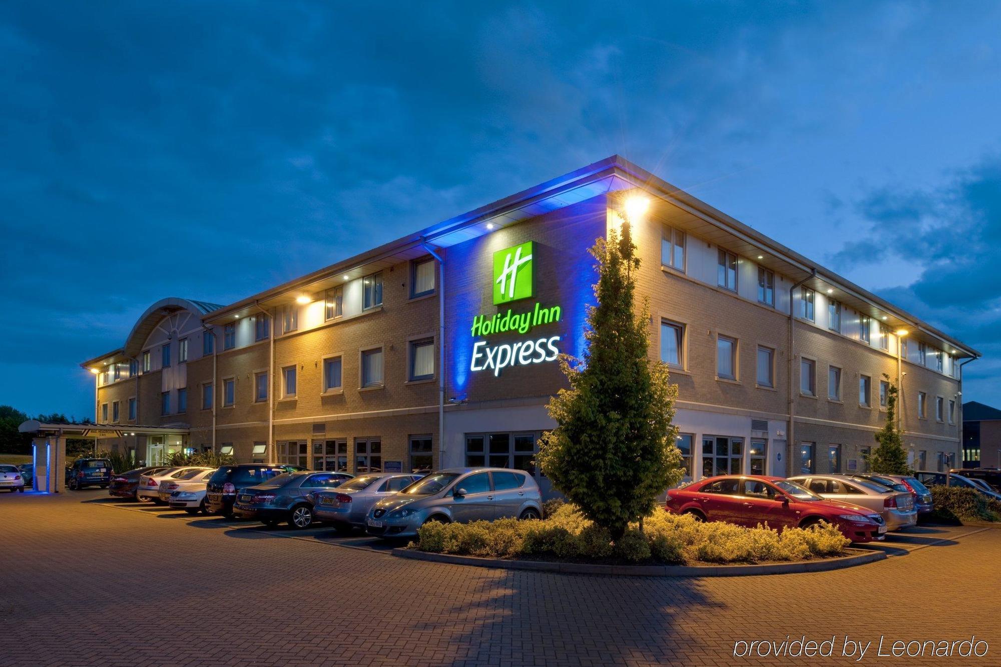 Holiday Inn Express East Midlands Airport By Ihg Castle Donington Luaran gambar