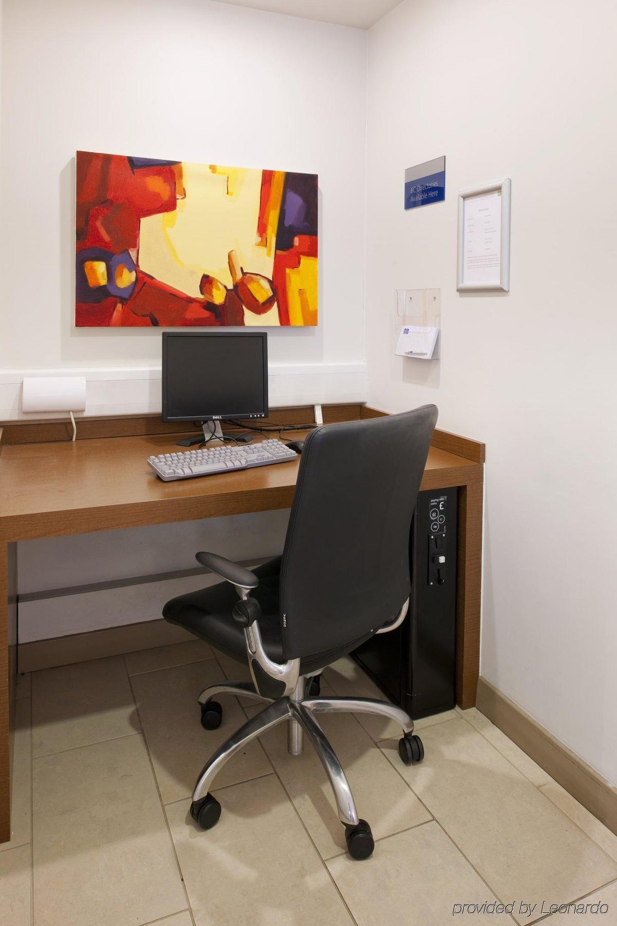 Holiday Inn Express East Midlands Airport By Ihg Castle Donington Kemudahan gambar